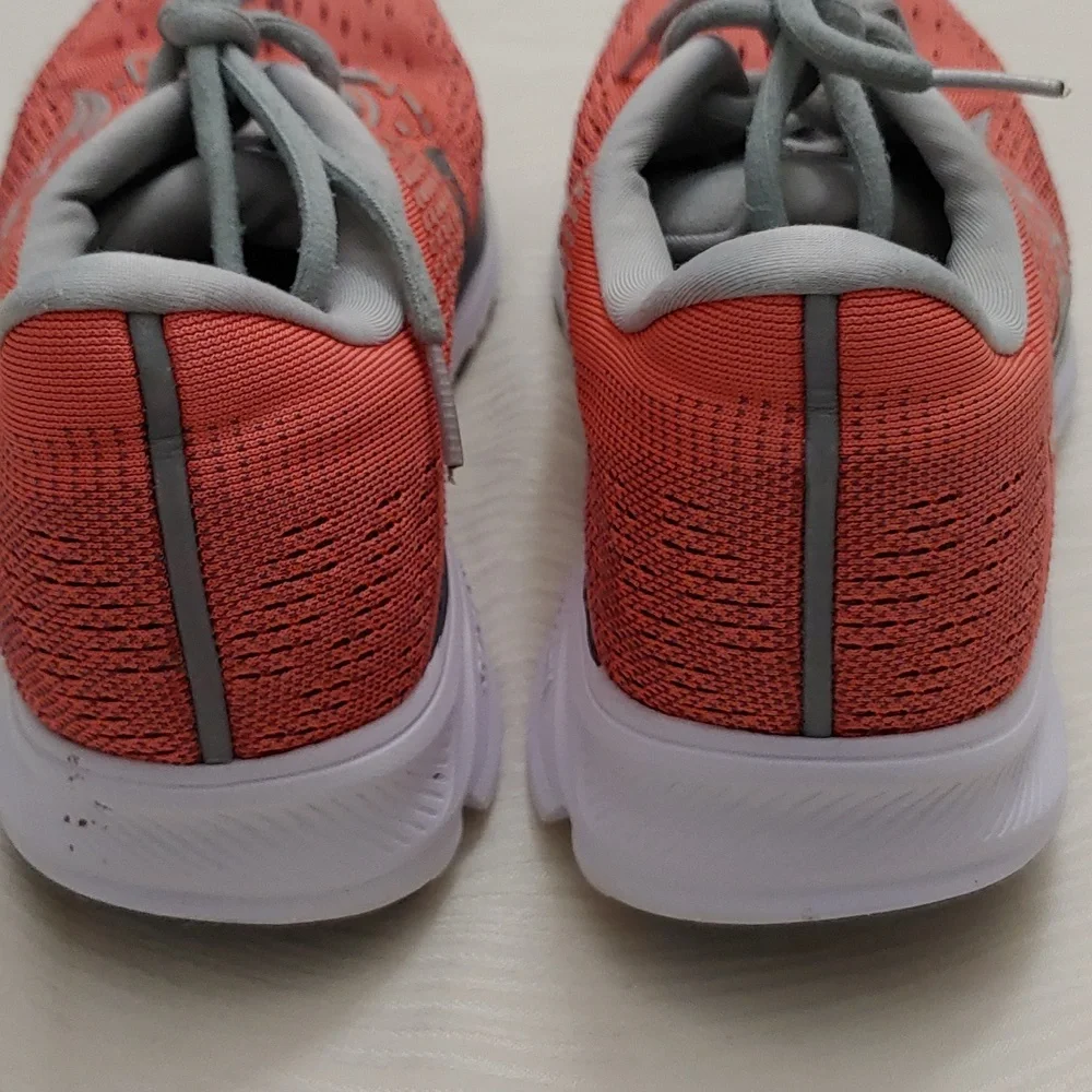 Saucony Women's Size 8.5 Ride13 Running Shoe